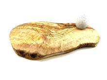 Lade das Bild in den Galerie-Viewer, Olivenholz Frühstücksbrett rustikal Ei DOM