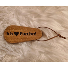 Lade das Bild in den Galerie-Viewer, Flaschenöffner Eiche - Edition Forchheim DerHolzshop