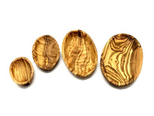 Lade das Bild in den Galerie-Viewer, Olivenholz Schale oval DOM