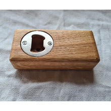 Lade das Bild in den Galerie-Viewer, Flaschenöffner Eiche oval DerHolzshop