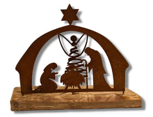 Lade das Bild in den Galerie-Viewer, Altholz Aufsteller Krippe DerHolzshop