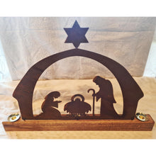 Lade das Bild in den Galerie-Viewer, Kerzenhalter Krippe DerHolzshop