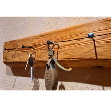 Lade das Bild in den Galerie-Viewer, Altholz Schlüsselbrett DerHolzshop