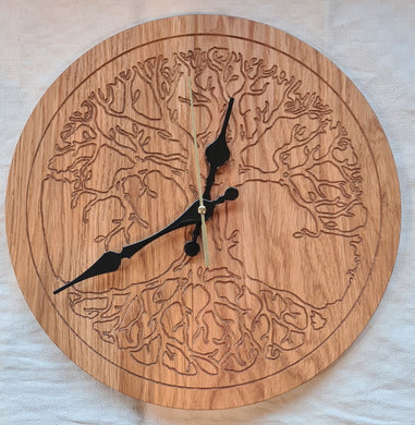 Wanduhr Massivholz Eiche DerHolzshop